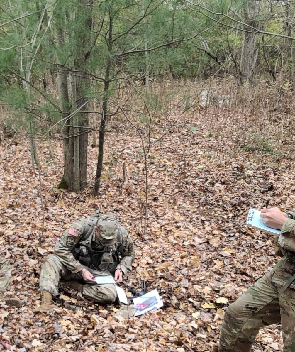 UVAWiseArmyROTC's tweet photo. Today the UVA-Wise’s ROTC Cavalier Company conducted a STX lane for our weekly lab. This lane was focused on building cadet’s leadership abilities and competencies by planning and executing squad ambushes! #FightingCAVs #USArmy #GoArmy #ArmyROTC @7ThBDEArmyROTC @UVA_Wise https://t.co/ygTtwzuA8C