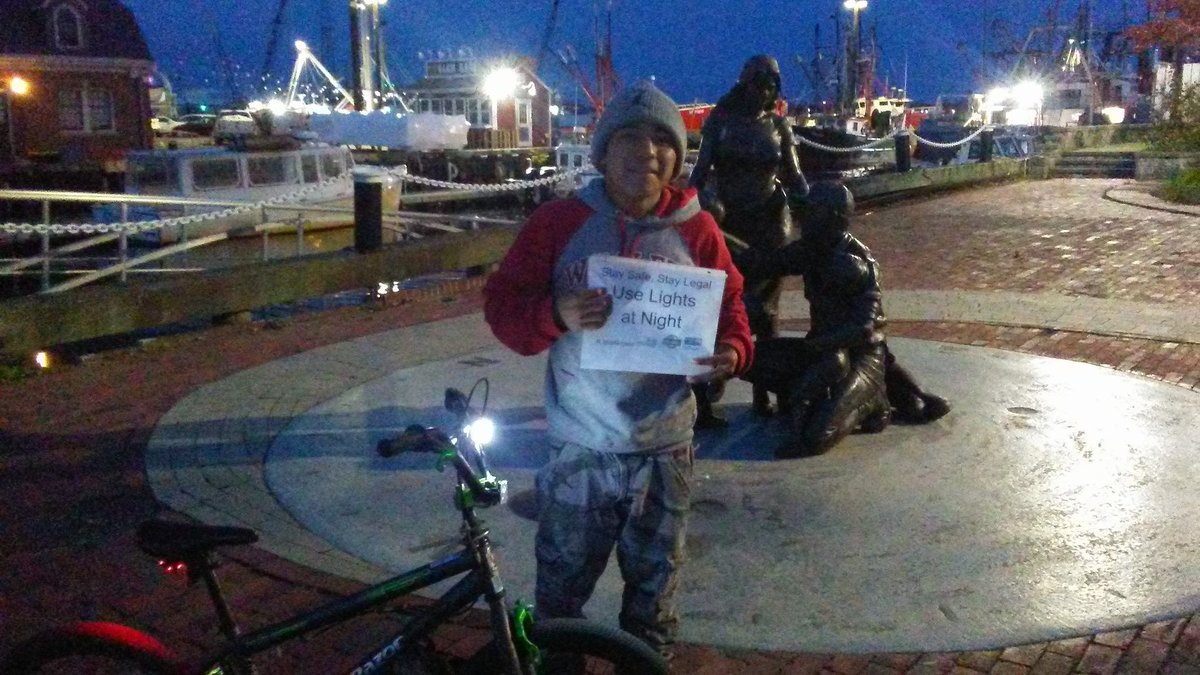 SouthCoastBikew's tweet photo. #LightsBrigade -Use Lights at Night! The South Coast Bikeway Alliance is lighting up cyclists. Thank you @UnitedWayofGNB for funding these great light sets as part of the @MassBike Lights Brigade. Do your employees ride bicycles to work? Let us know and we will pay you a visit. https://t.co/ScsQ51117L