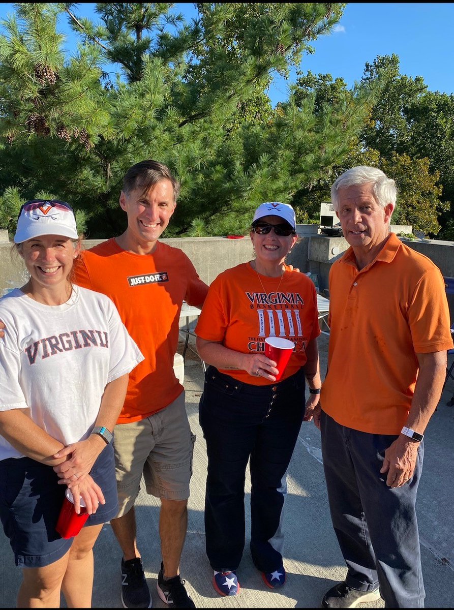 UVA Anesthesiology (@uvaanesthesia) on Twitter photo Meet Dr Julie Huffmyer <a href="/HuffmyerJulie/">Julie Huffmyer</a>
Associate Professor of Anesthesiology
Residency Program Director
Cardiothoracic and Liver Anesthesia
(1/5) Meet Dr Julie Huffmyer <a href="/HuffmyerJulie/">Julie Huffmyer</a>
Associate Professor of Anesthesiology
Residency Program Director
Cardiothoracic and Liver Anesthesia
(1/5)
