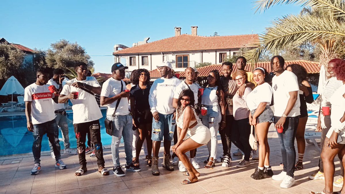 iamdanieqt's tweet photo. I Bless God for a Successful Video Shoot #DIIPA #XWM✌️ https://t.co/EF4hQH2VDF