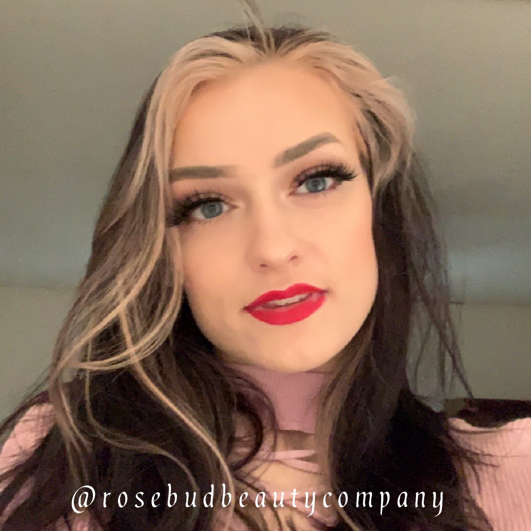 RoseBud_Co's tweet photo. Who’s ready for a giveaway😍🥳
Enter to win our complete collection of 3D silk lashes
That’s all 4 styles!
🌹anastasia 
🌹charlotte
🌹tilly
🌹tori
✨How To Enter:
• Follow us here on Twitter!
• Tag 3 friends you’d share your collection with in the comments🥰 Contest ends 11/15! https://t.co/5nhJ7DdytK