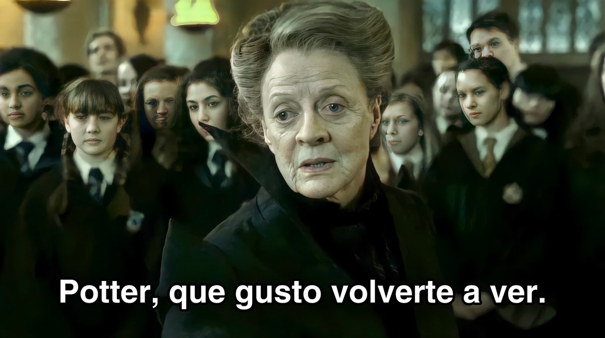 ClubPotterhead's tweet photo. Yo al ver Harry Potter y La Piedra Filosofal en cines después de 20 años: https://t.co/AVOShUBnIM