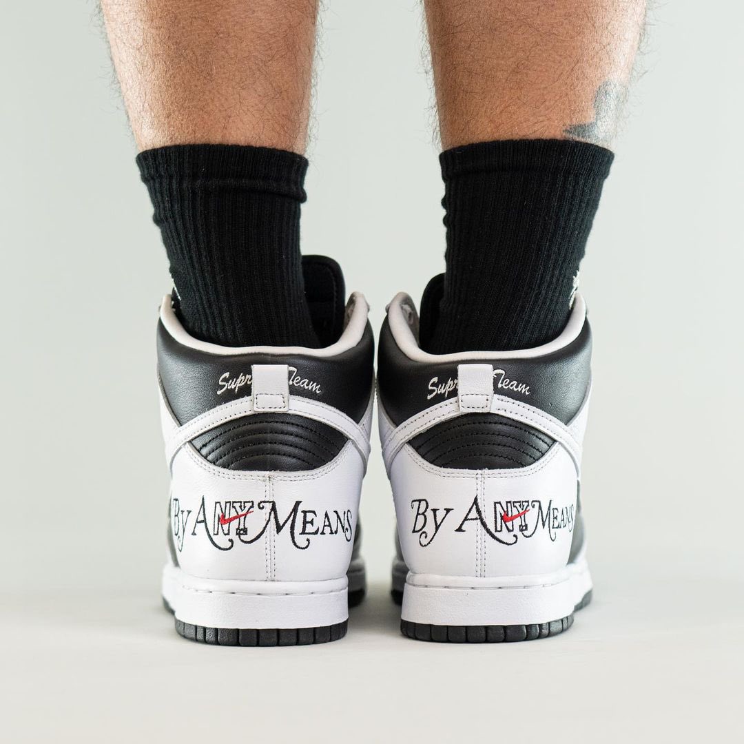 sneakerhack1's tweet photo. SUPREME × NIKE SB DUNK HIGH BY ANY MEANS 2021年発売予定
→ https://t.co/J0VSK2dbem
着用画像リーク https://t.co/gBuUXKSfTa