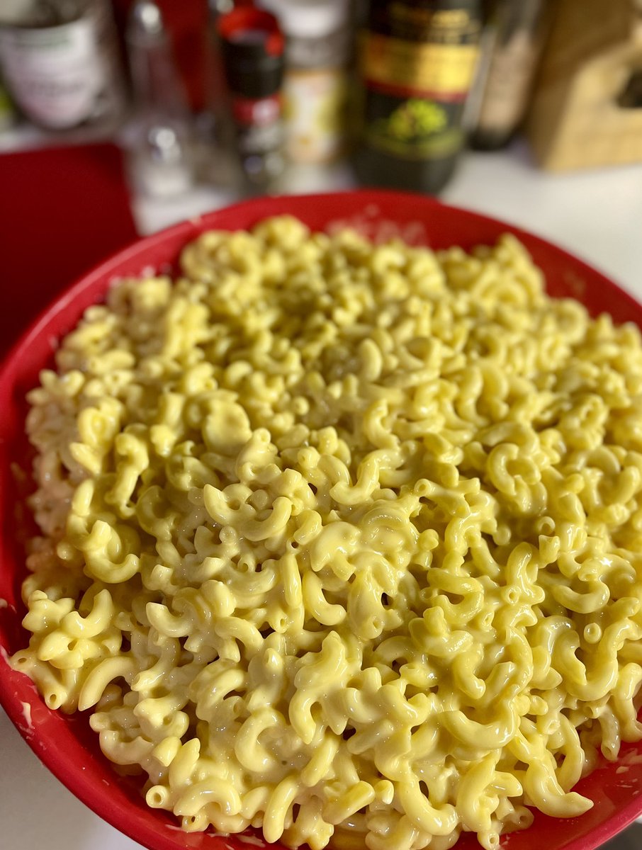 Makin some Mac for those Balls! 
Tomorrow We will be at Exxon Mobile and then in the Evening at Asia Society for Night Market! Saturday private catering.