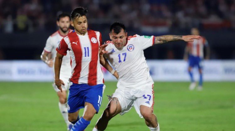 MedelPitbull's tweet photo. Vamos chile 🇨🇱 todos juntos mi gente ❤️💪🏼🔥🙏🏼
#EliminatoriasQatar2022 
#vamosctm https://t.co/UXAs71fnRF