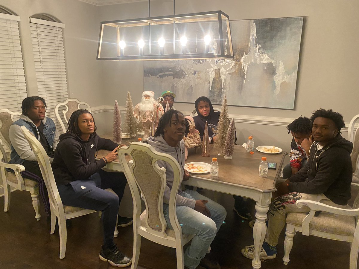 Fball_DC's tweet photo. We had so much fun with our seniors at @CoachFordDC’s house tonight! A big Happy Birthday to Yahya too! Now to focus on our big PLAYOFF game tomorrow!! 🧁🍔🏈🌭 #Dtrapp #playoffbound #family https://t.co/y9Jq3617sQ