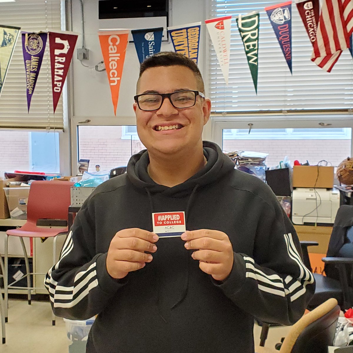 E. Agmana tweet media