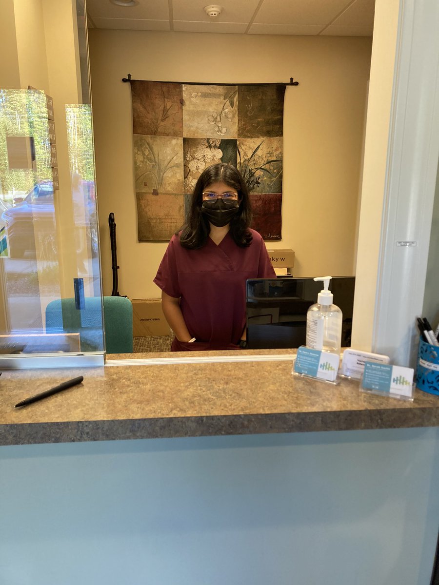 Liv ‘22 is interning at Sounds of Life Hearing in Concord where she is working with patients of all ages and learning how the equipment operates.