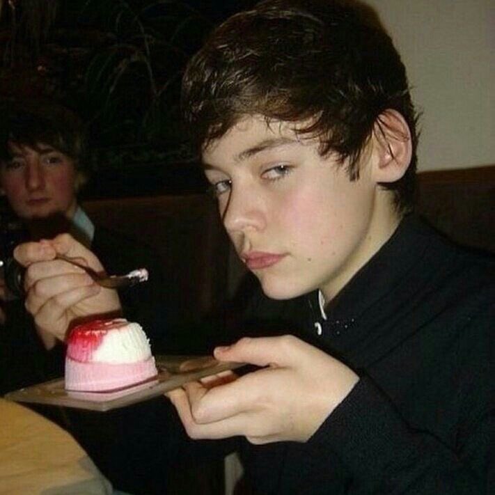 iadoreyouharryy's tweet photo. fetus harry is so cute and how
#fetusharry | #harrystyles https://t.co/2b0TpcAEZm