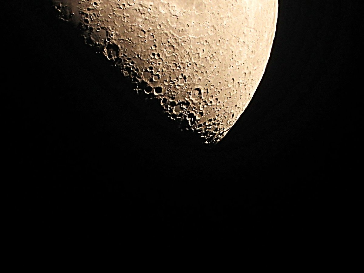 Evasquez8071's tweet photo. #cráter, #Posidonius, 95 x 2.3 km
#mare, #Serenitatis, 674 km
#moonshot
@ReneLuciani
@RhoPrimoLeonis
@UnTalMoman https://t.co/hxGTmAxwWG