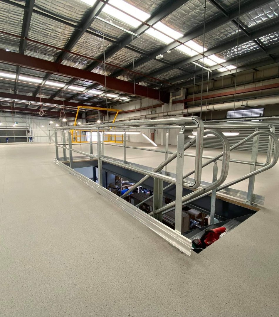 A close-up look at the 38mm Mezzanine Deluxe flooring used on the #fordproject 

#unistor #unilin #ford #mezzaninefloor #innovation #sustainability #ecofriendly #slipresistant #wearresistant #fireretardant #particleboard #flooring