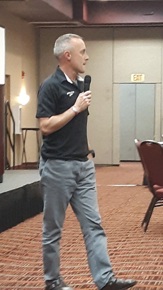 MilfordXC's tweet photo. Honor to present "My Favorite Workout" with these three great Coaches at the @MITCATFXC Cross Country Clinic. The knowledge and experience of Asa and Tracy Kelly, Cliff Sommers and Tim Simpson is second to none. #CoachesSharing https://t.co/XBvLqieXNq