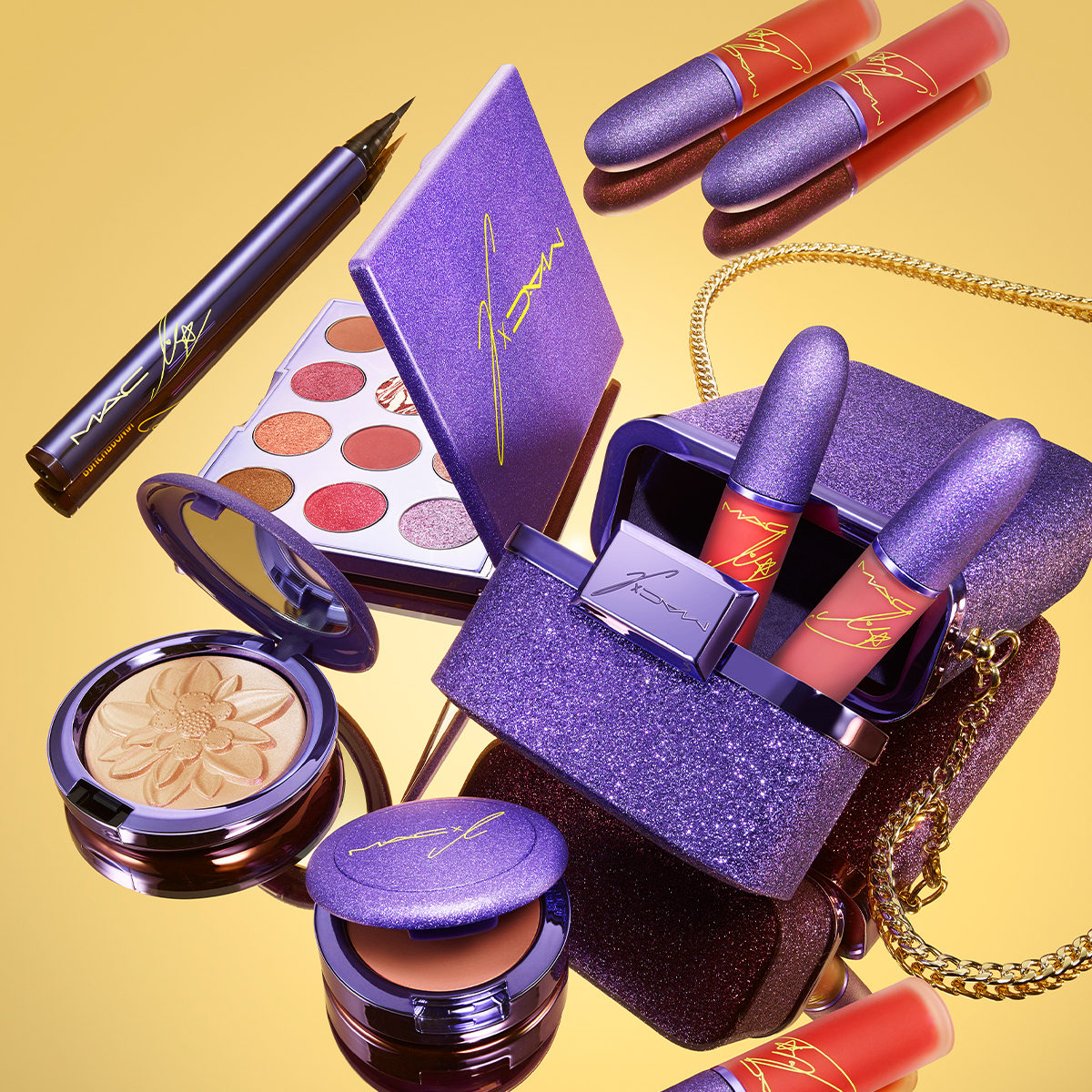 MACcosmetics's tweet photo. #MACLovesLISA is finally here* 💜! From an exclusive highlighter embossed with her favourite flower to pigments named after her cats, LISA designed her first-ever M·A·C collection to feature what she loves most. *Launch dates vary by region. https://t.co/KUiiXXRuCx