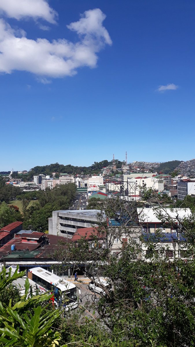 Swane47688833's tweet photo. A beautiful view on top of Sky Garden.
#RelaxingFriday #FridayMood
#SkyGarden #NaturesView
#CitiesView #ChillRelax https://t.co/y5a3iBcXiC
