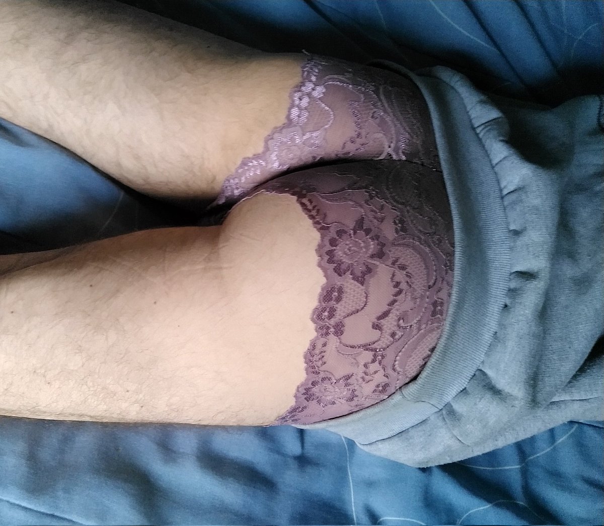ImPantyBoy's tweet photo. Hitting, biting, kissing, licking. Repeat. #exhibionist #mensbooty https://t.co/K2x81p4DQx