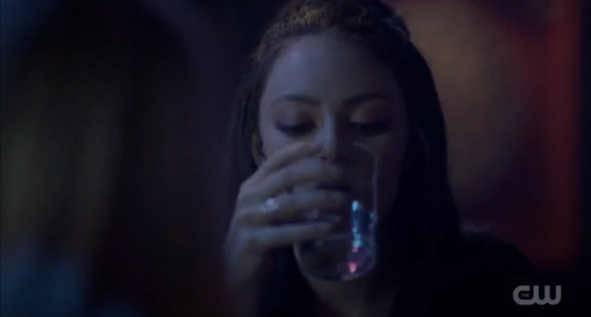 emruegifs's tweet photo. Hope being in a bar, drinking alcohol is damn hot 🔥🥵 #Legacies https://t.co/RSEivVy4WA