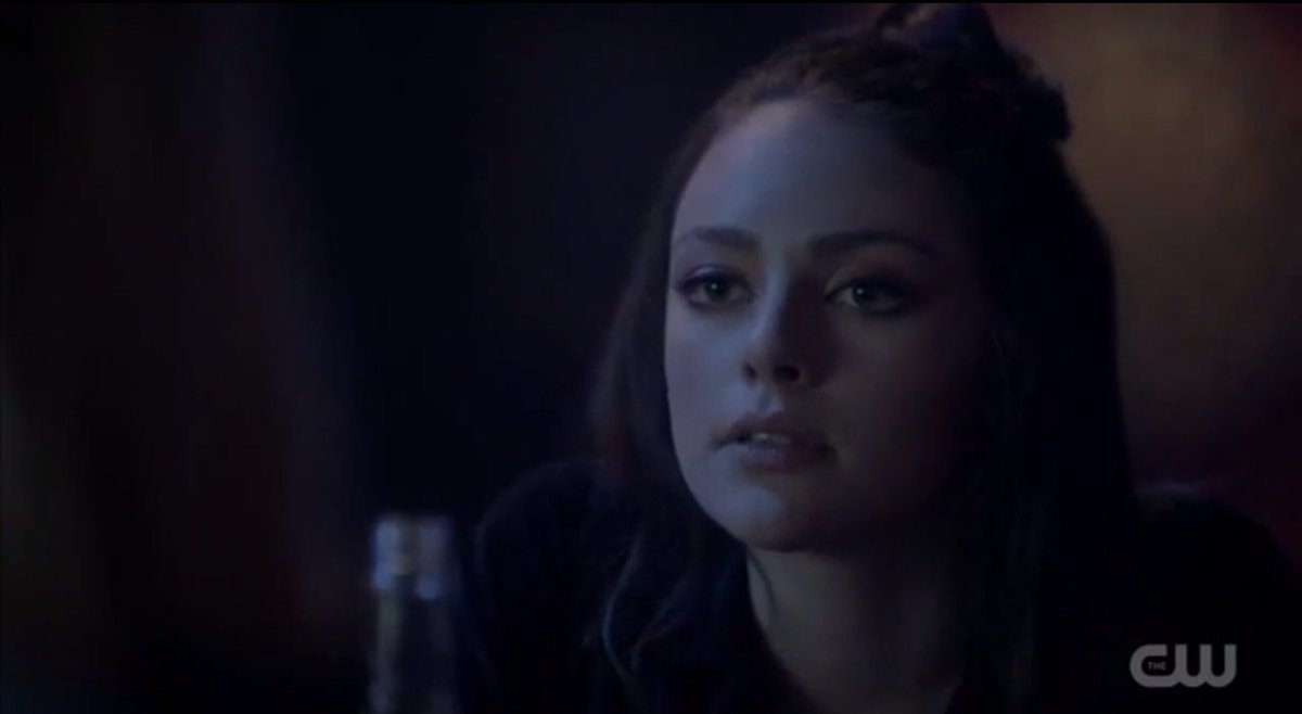 emruegifs's tweet photo. Hope being in a bar, drinking alcohol is damn hot 🔥🥵 #Legacies https://t.co/RSEivVy4WA