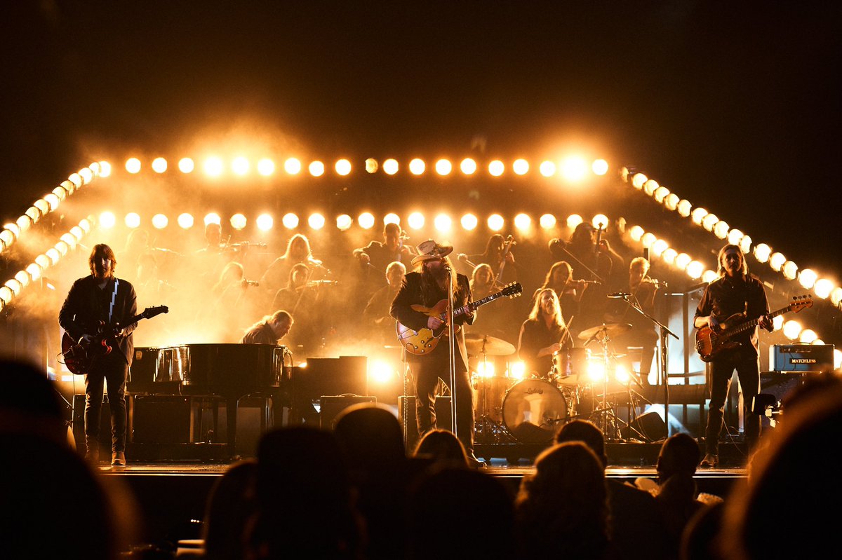 ChrisStapleton's tweet photo. Well that was fun. 

📸: @bfluke 
#CMAawards https://t.co/Yk1WLi7ZLU