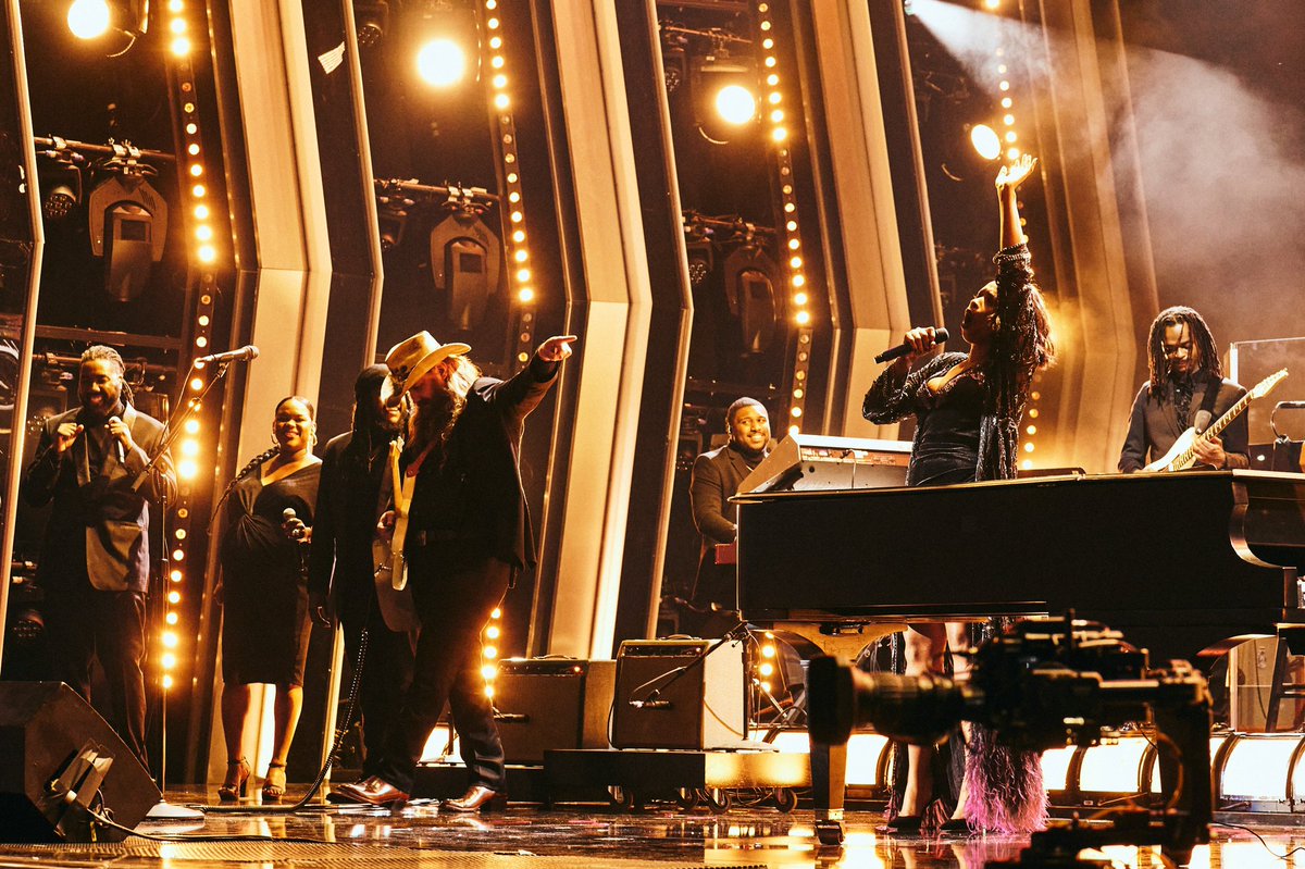 ChrisStapleton's tweet photo. Well that was fun. 

📸: @bfluke 
#CMAawards https://t.co/Yk1WLi7ZLU
