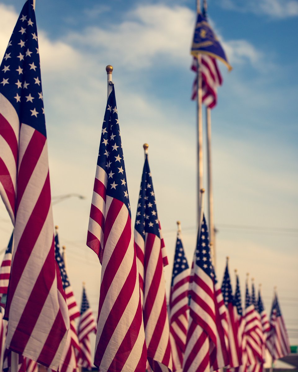 This #VeteransDay, take a moment to honor the men and women who bravely served to protect our freedom and their country. #veterans