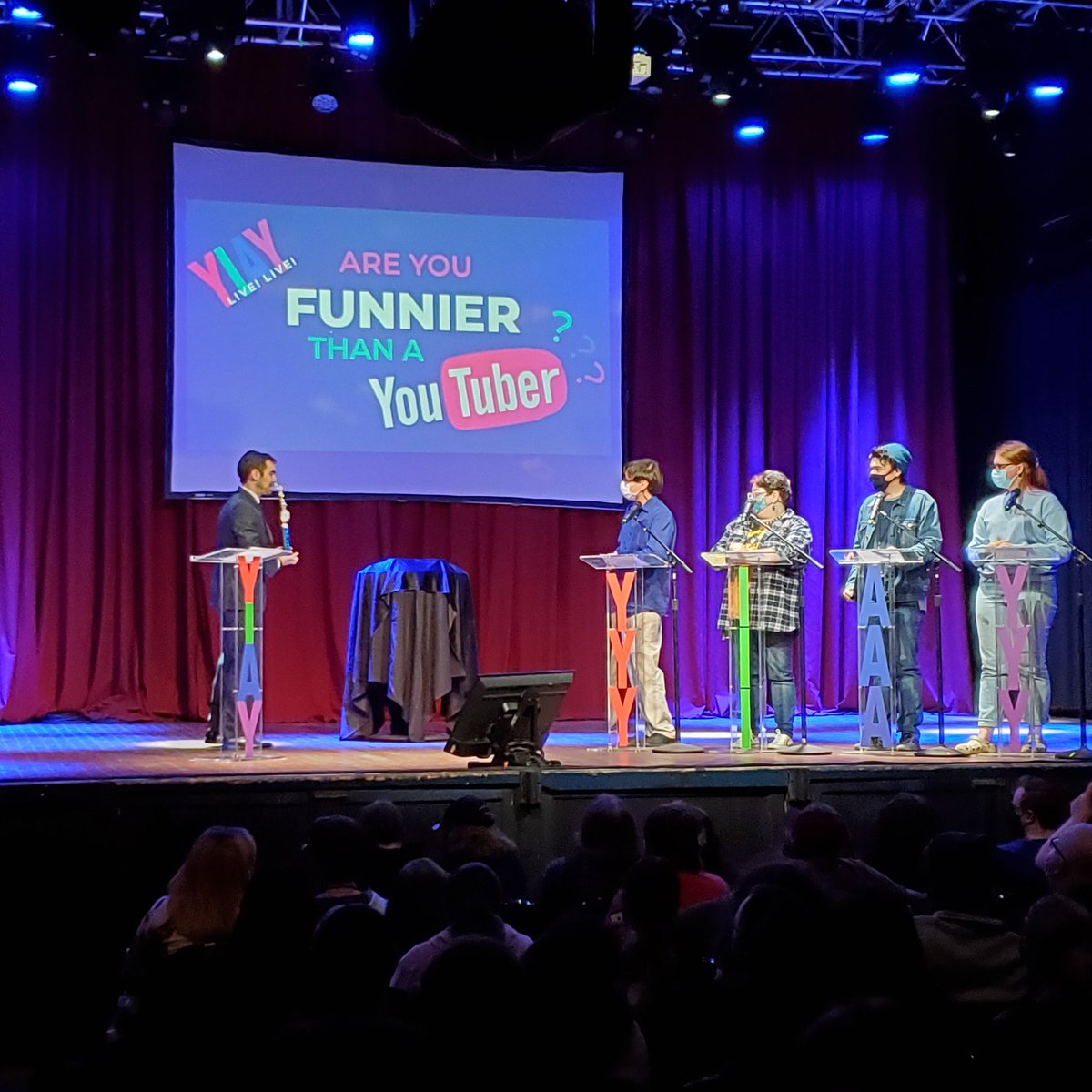 NameIsOnRulers's tweet photo. Had such a great time at #yiaylivelive ☺ #jacksfilms #Cleveland @jacksfilms #freedicky https://t.co/uswNrHtklC