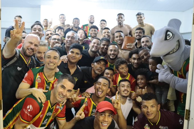 Apesar de não ter consigo a vaga na Série A, a equipe do Sampaio está feliz e unida para buscar a vaga em 2022. Foto: Sampaio Corrêa/Twitter