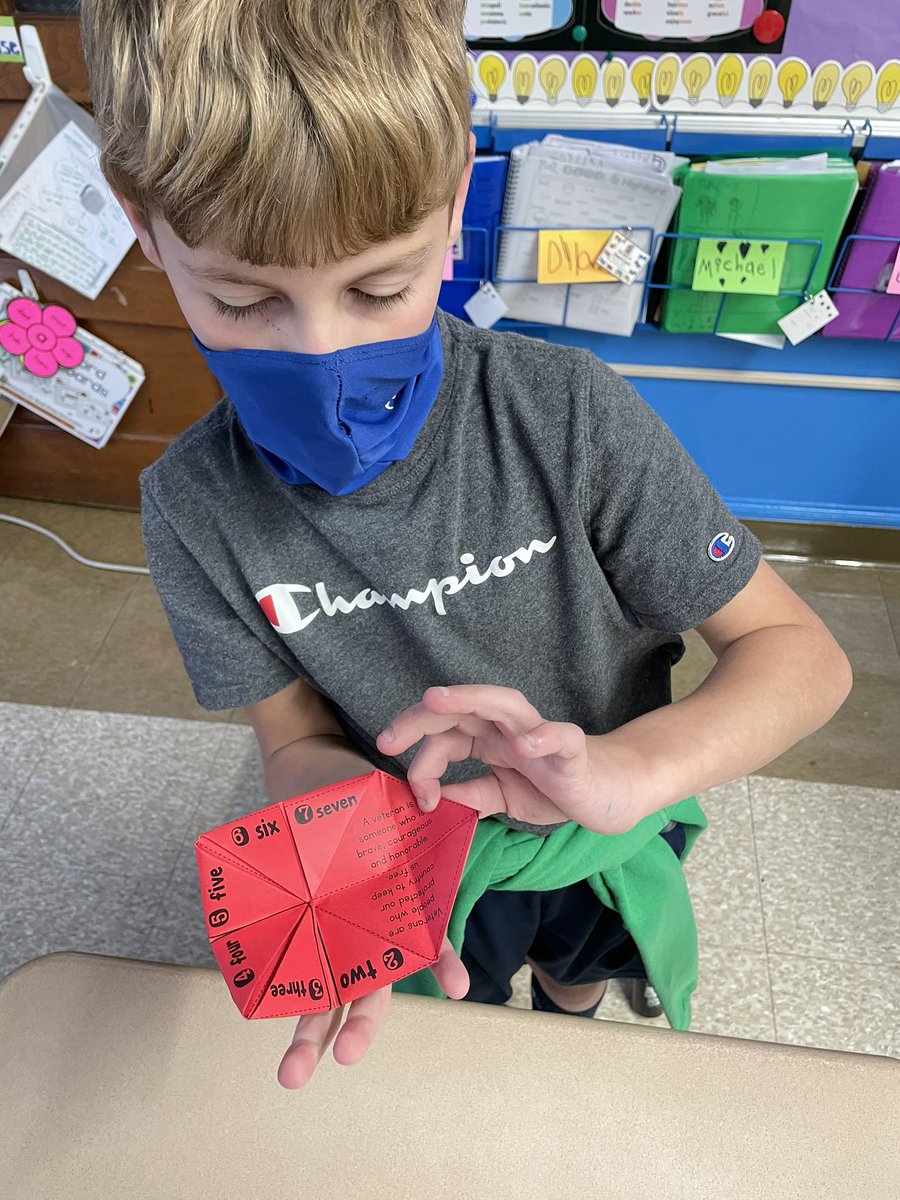 3rd &amp; 4th grade honored Veterans Day today by learning the true meaning behind it and created Veterans Day fact tellers to help spread the word with friends and family 🇺🇸