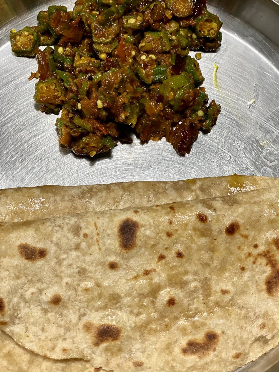 relationWthFood's tweet photo. Dinner photo dump!! 😍😍

🎉Pasta with home made Alfredo sauce 
🥳Chapati with ladies finger burji
🎉Again chapati with bell pepper potato kadai curry 
🥳Rava upma 

#dinnerphotos #photodump #dinner #keralagram #foodie #highonfood #fusiondinner #postoftheweek #bliss https://t.co/i3NwEWXPdk