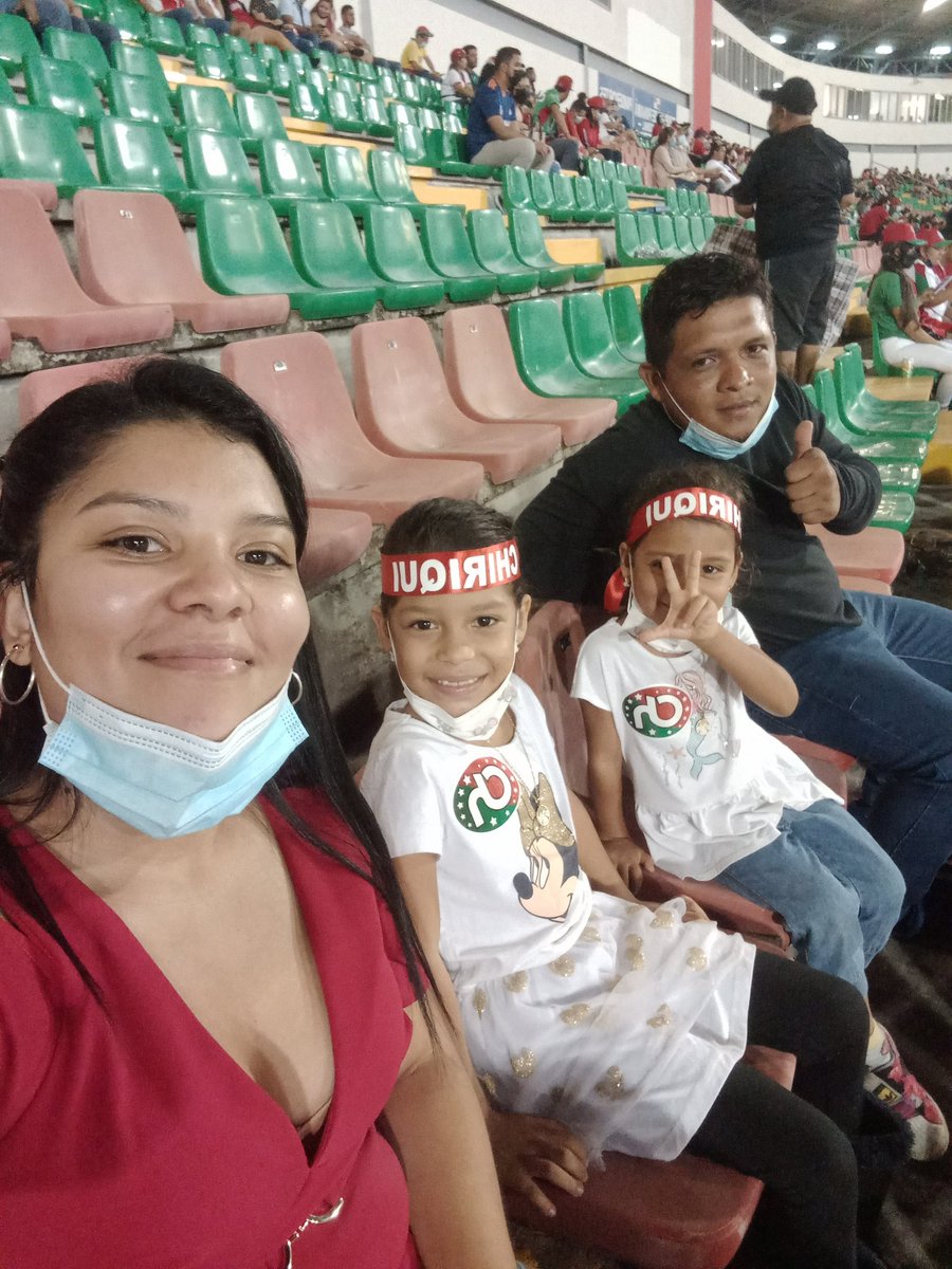 #FullBeis <a href="/tvmaxdeportes/">TVMAX Deportes</a> Saludos hasta Bugaba!!! Viva Chiriqui