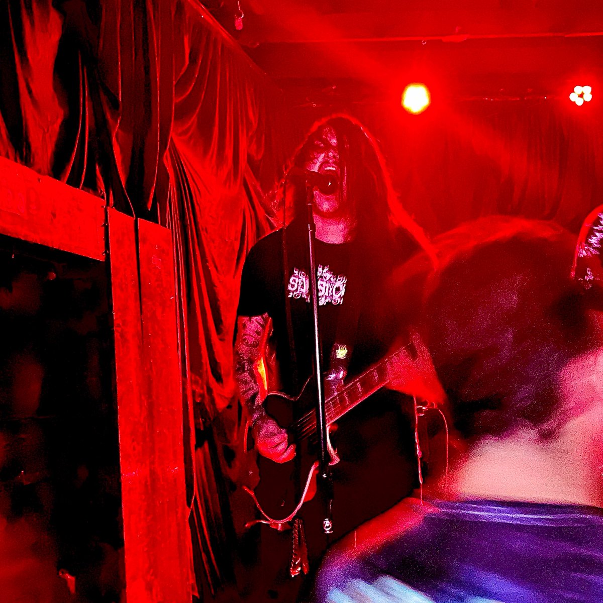 ca1ixo_'s tweet photo. i miss @ifidiefirstband </3 https://t.co/AJDJTB4eTQ