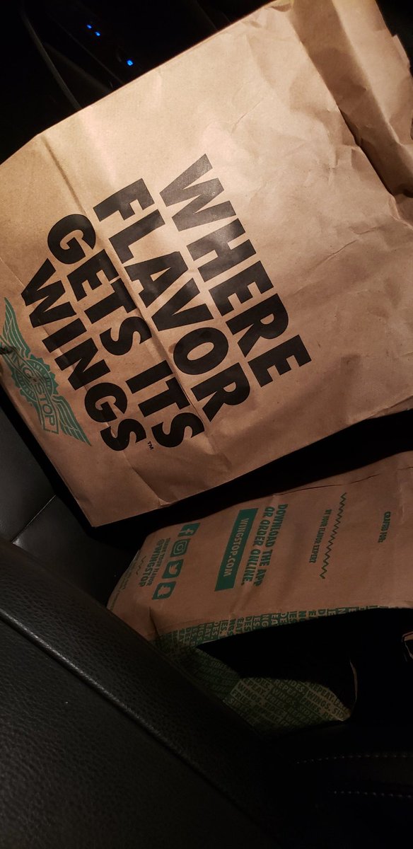 ChicagoPD19's tweet photo. I went to @wingstop located at 4428 South Pulaski in Chicago and was denied service for not wearing a mask. SMH!

So I went to the @wingstop located at 7853 South Cicero Ave and received GREAT customer service! https://t.co/0diReRrtpF