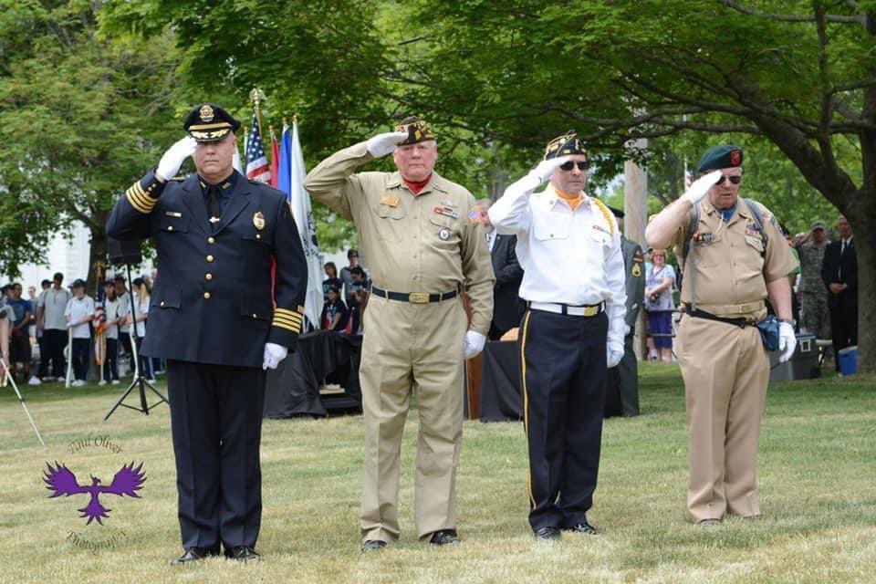 PauliverPhoto's tweet photo. Happy Veteran's Day 2021 on behalf of Paul Oliver Photography.

Thank you for defending the nation and your service.

We salute you. 

Thank you to the present veterans who are in conflicts overseas at this very moment. 

God Bless America and the world.

#VeteransDay2021 https://t.co/rxDH4CbjU1