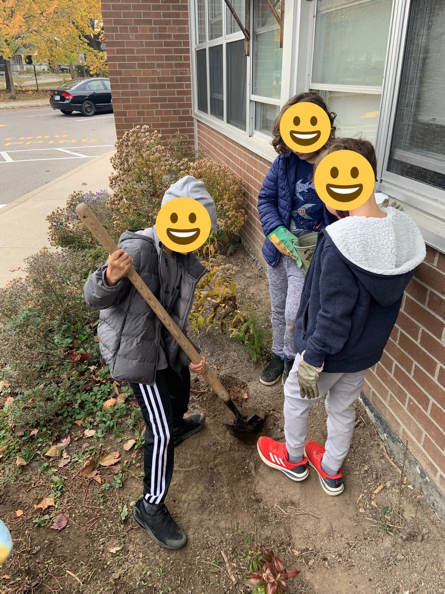 stjamescglc's tweet photo. Our youngest Ecoteam members planting our native pollinator garden. We can’t wait to see what the spring brings! 🌱 https://t.co/vQB7syQTRI
