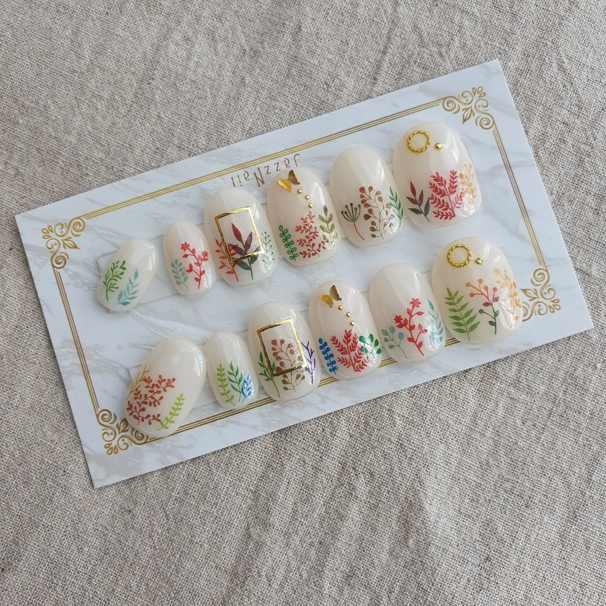 야생화 (역방향)
들꽃이 큐티클에서 돋아나는 모양