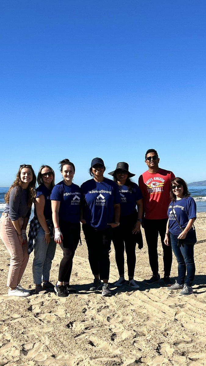 theanusrini's tweet photo. What a day we picked to clean up the beaches! Hot and toasty day at Santa Monica. Go So Cal @StriveHealth60! https://t.co/njPLQfG4sV