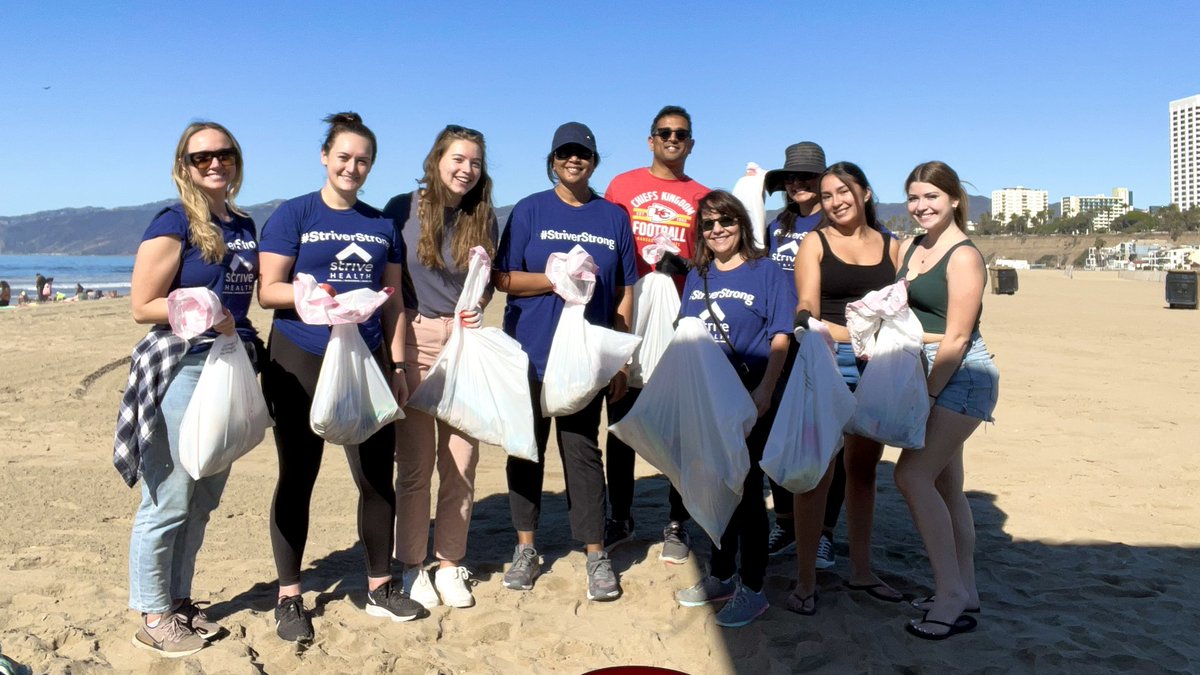 theanusrini's tweet photo. What a day we picked to clean up the beaches! Hot and toasty day at Santa Monica. Go So Cal @StriveHealth60! https://t.co/njPLQfG4sV