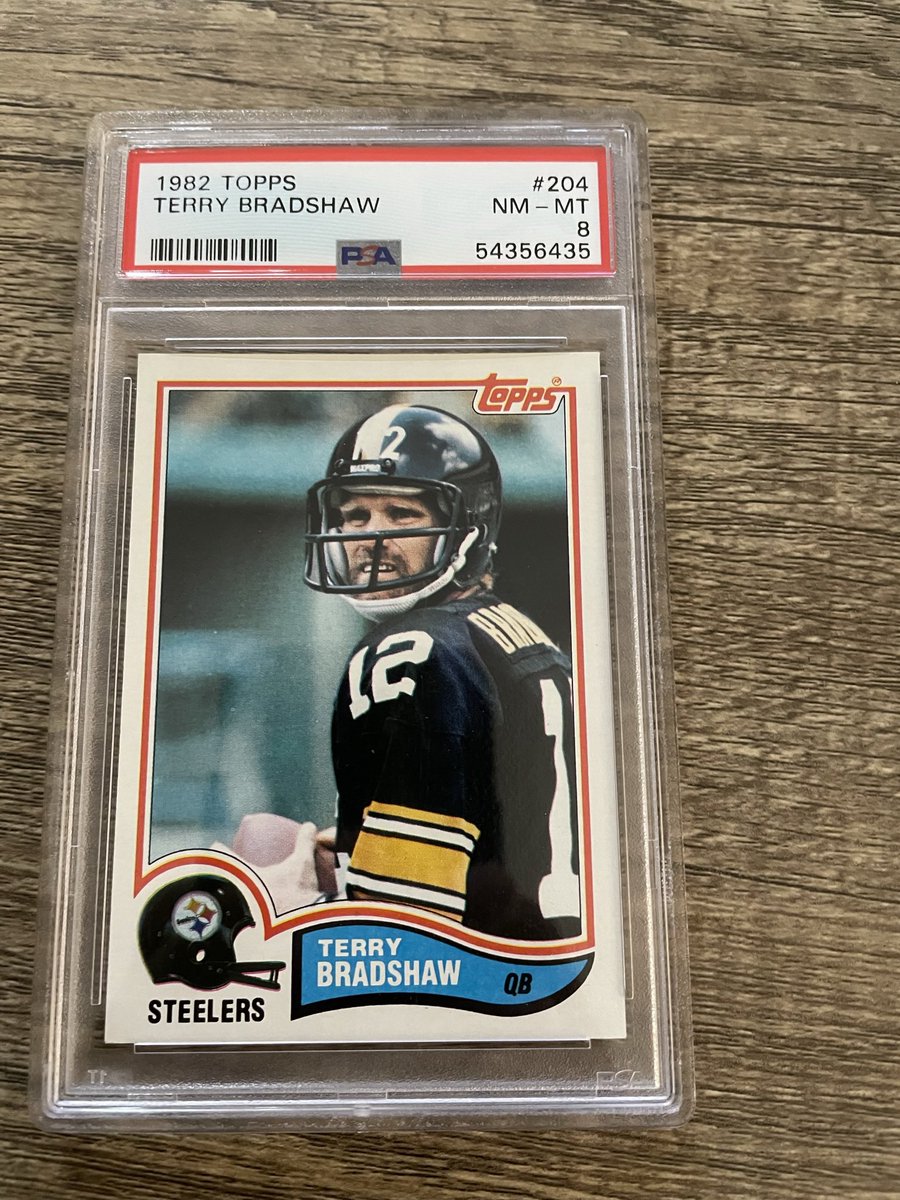 CardGuy6's tweet photo. @HiveCards $40 OBO https://t.co/o1pkLaL4HQ