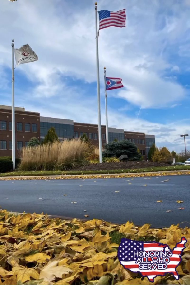 CincySpikes's tweet photo. Thank you to all the men and women that have served and are serving this great country… #ThanksForKeepingUsSafe
#VeteransDay2021 
#🇺🇸🇺🇸🇺🇸 https://t.co/2a4P2dMcf2
