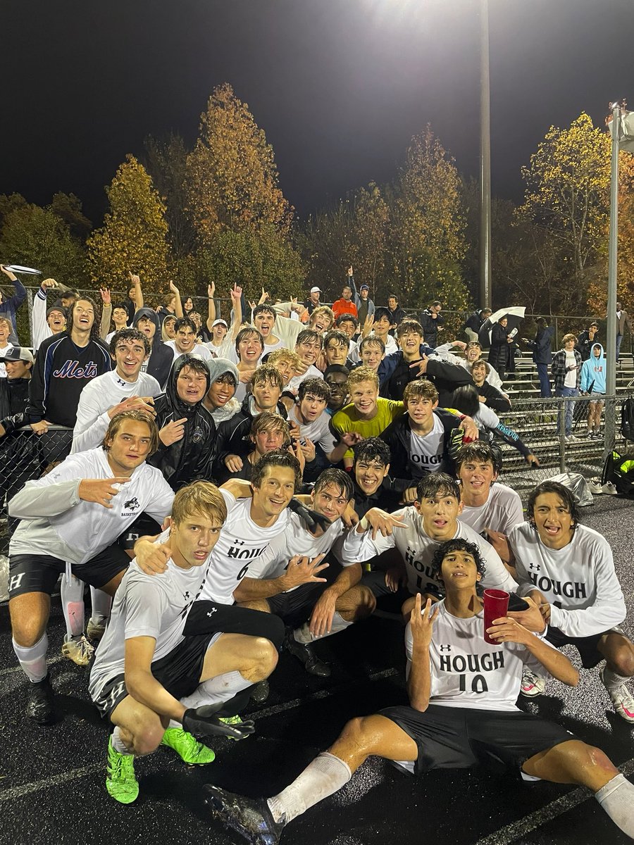 HoughSoccer's tweet photo. Unbelievable comeback win at Providence! 3 goals in last 11 minutes while playing with 10 men! Practice on Friday!! #HoughWay https://t.co/B3h0ppcr99