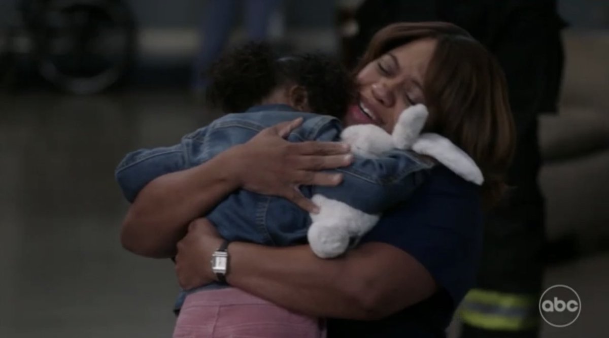 merluvr's tweet photo. the cutest ever😭 #GreysAnatomy https://t.co/CLzy4omlzQ