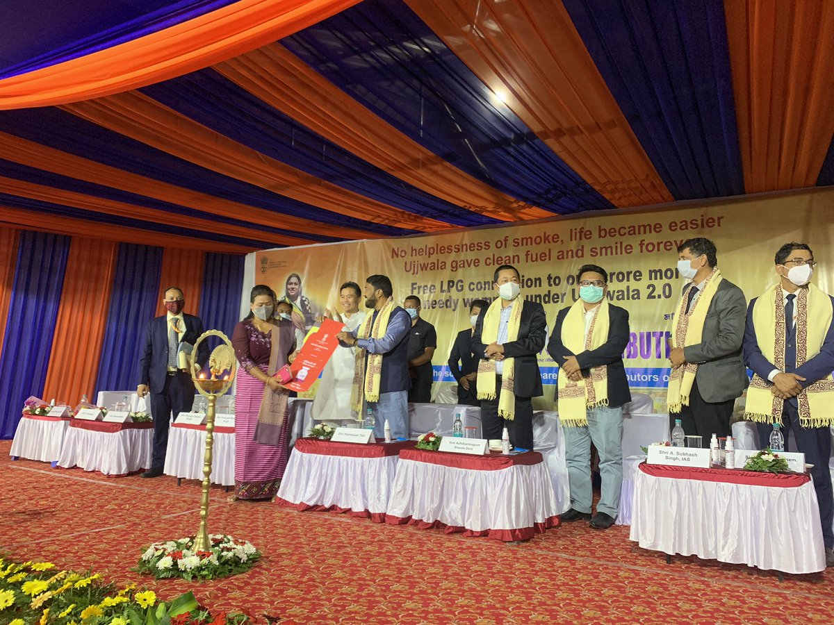 Bharatgas_NorthEast (@bharatgas_ne) on Twitter photo In the august presence of Honourable Minister of State, MOPNG &Labour and Employment , Shri Rameswar Teli , Ujjwala 2.0 connections were distributed at Thoubal district of Manipur.
<a href="/Wbstateoffice/">Bharatgas_WestBengal</a> <a href="/BPCLimited/">Bharat Petroleum</a> <a href="/BPCLERLPG/">Bharatgas_East</a> <a href="/rajeevkumar2810/">rajeev kumar</a> In the august presence of Honourable Minister of State, MOPNG &Labour and Employment , Shri Rameswar Teli , Ujjwala 2.0 connections were distributed at Thoubal district of Manipur.
<a href="/Wbstateoffice/">Bharatgas_WestBengal</a> <a href="/BPCLimited/">Bharat Petroleum</a> <a href="/BPCLERLPG/">Bharatgas_East</a> <a href="/rajeevkumar2810/">rajeev kumar</a>