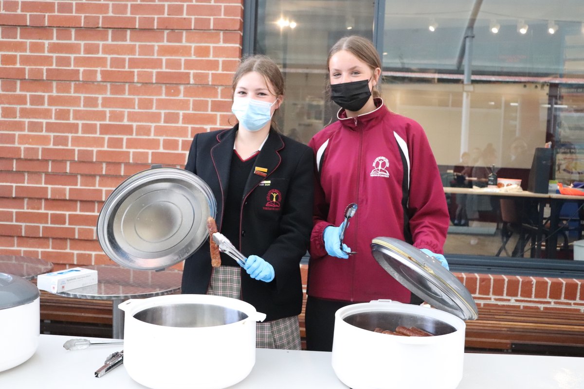 SionTweets's tweet photo. At lunchtime today, our #Year8s continued with their great work of fundraising for @thegenerositycollectiveinc, this time with an ever-popular #sausagesizzle. It was a fun way to come together as a year level and raise funds for a great cause. 
#fundraising #embracelifeatsion https://t.co/OaF8Uqln4O