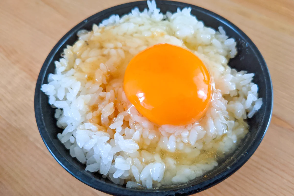 バターの風味がよく合いそう！とっても美味しそうな卵かけご飯のアレンジレシピ！