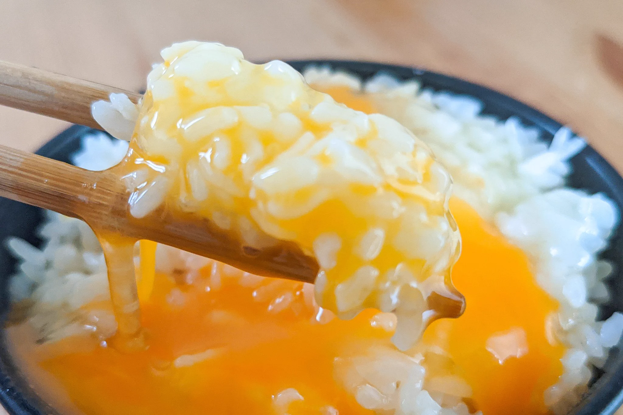 バターの風味がよく合いそう！とっても美味しそうな卵かけご飯のアレンジレシピ！