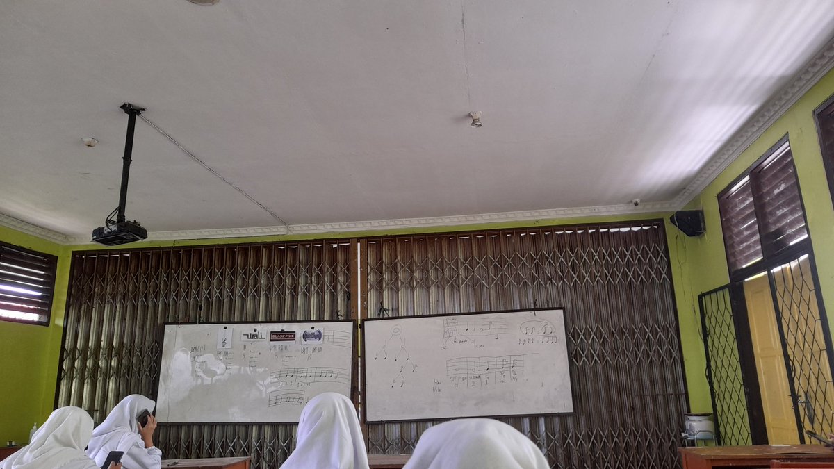 Schoolfess tweet media