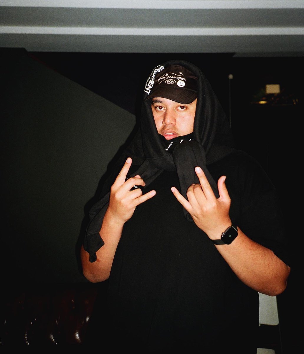 jaredtinetti_'s tweet photo. stoked to be able to shoot my brother @montell2099 for my first show ive shot in la also first time shooting him play while here 🤝🇳🇿 https://t.co/yyEsoDr5vC