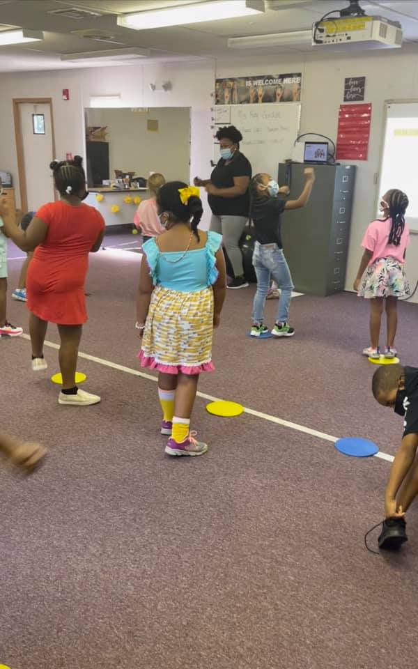 DanceNowCL's tweet photo. #ThrowbackThursday Check out Mrs.Hoey-Gordon (@Educatorstweet) caught in Action "Breaking it Down" on the 1st day back! 

Have a great school year💙💛
#Danceeducation #DanceNowCryLater #ArtsEducation #artsintegration #UNCGAlumni #UNCGDance #MSPS https://t.co/fEqadEzlFE