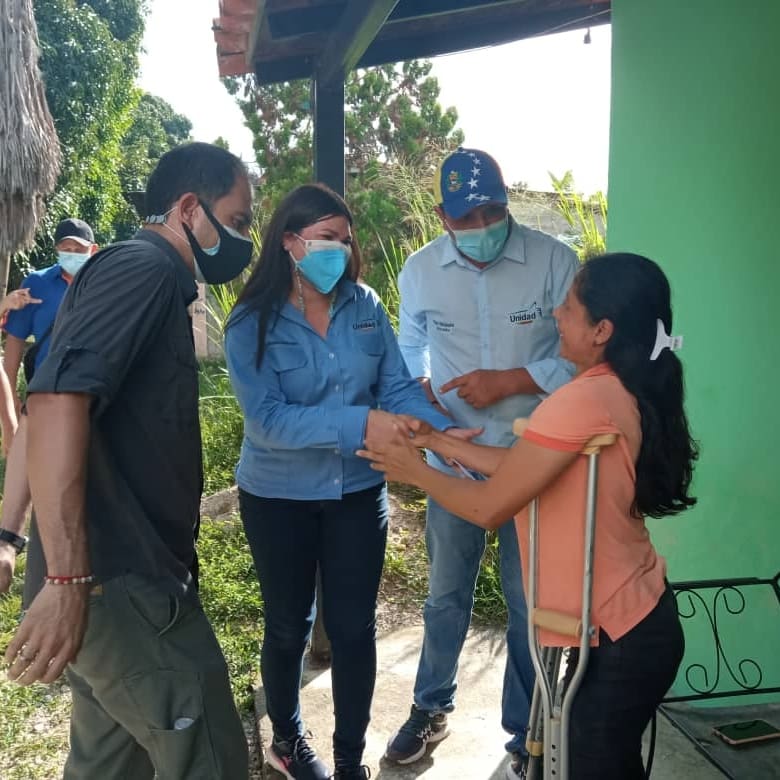 partidoUNT's tweet photo. La candidata Liliana Guerrero expresó "que están conscientes de la compleja situación existente en gobernaciones, alcaldías, consejos legislativos y concejalías, la lucha hay que darla porque es como van a reconquistar los espacios para salir del régimen" https://t.co/w8oSt31mSj https://t.co/4OEEcwEwp2