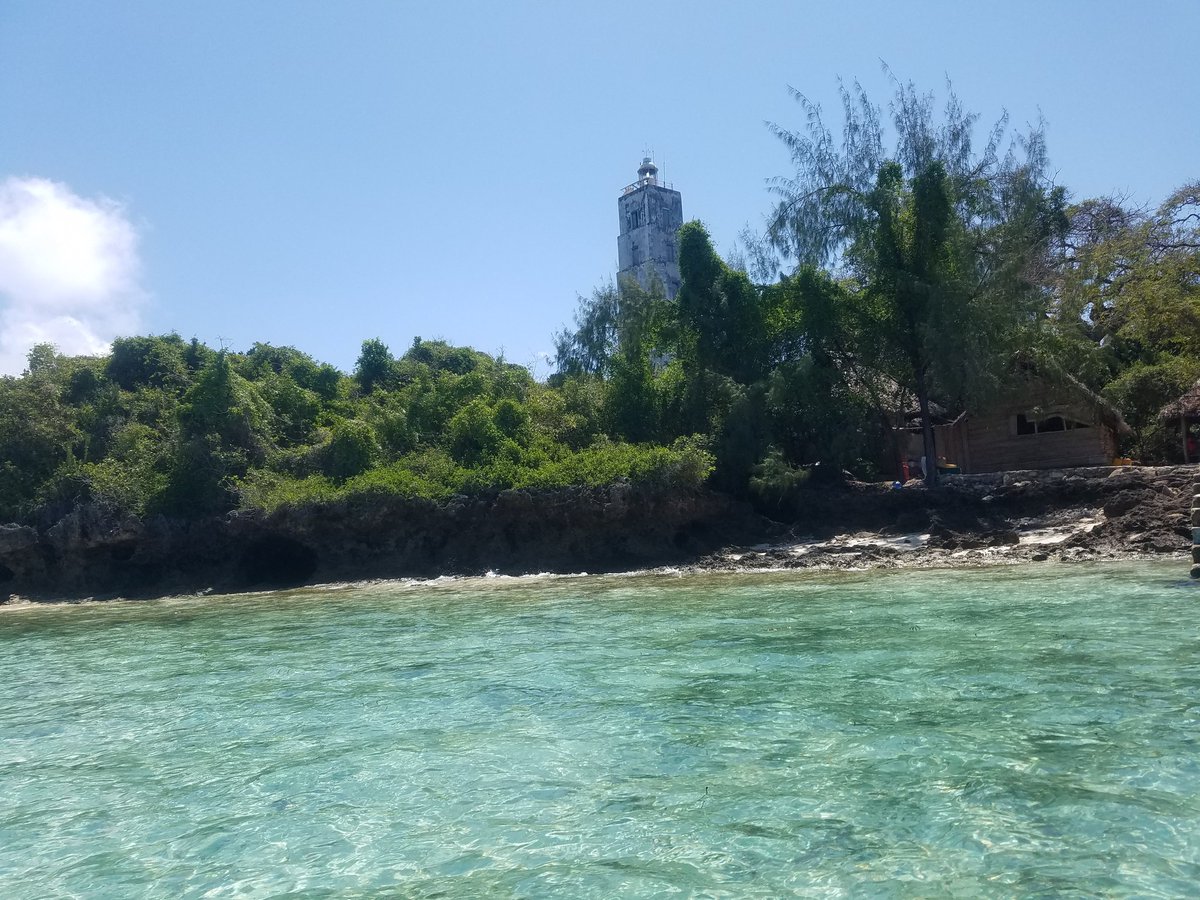 mamcurie's tweet photo. #Ecotourism is being identified as the form of #sustainabledevelopment.Its reflection is seen to the #environment and #community.
#Chumbe Island has been recognized as #MarineProtectedArea since 1994.
@UNDPAccLabs @OMDTZ
#SUZAYouthMapper #TourismZanzibar #ecotourism #Coralreef https://t.co/FWv19JSzGj