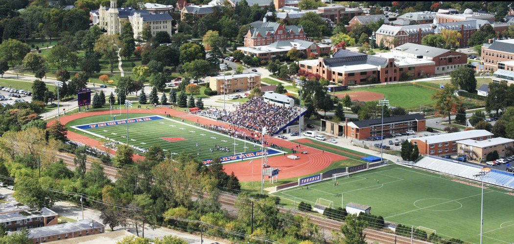 ColemanBaker's tweet photo. All glory to God! Blessed to receive my 6th offer from Wheaton College @CoachJamieG @_coachbowers @Coach_JScott @LAmustangFB @DilfersDimes https://t.co/ITjtRa1OIu